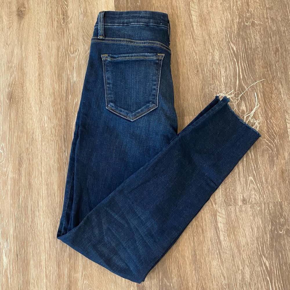 Flying Monkey. Dark Wash Skinny Jeans. Size 27.